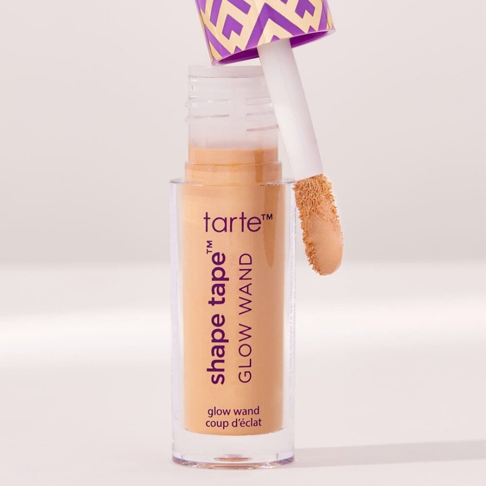 Brand New! travel-size shape tape™ glow wand - Color: alight